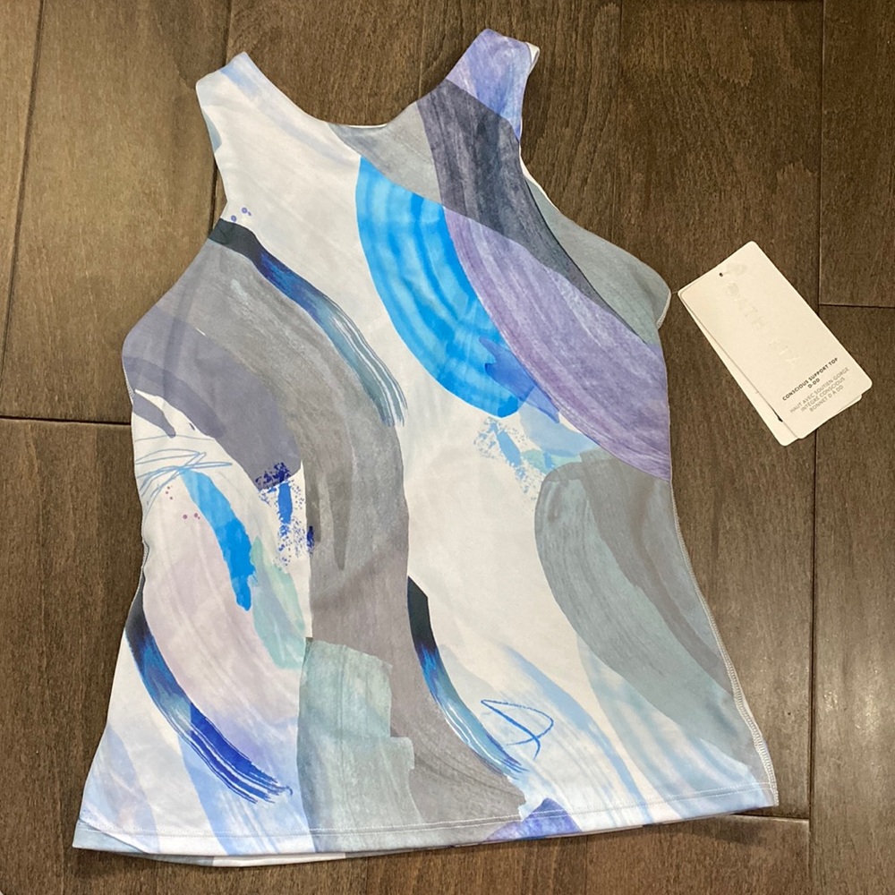 NWT Athleta Conscious Support Top D-DD. Size XS.